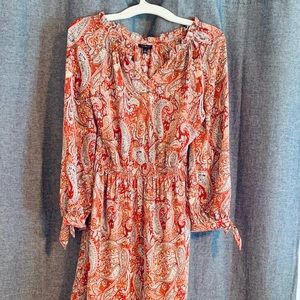 Multicolored lined summer dress.